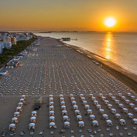 Appartamenti Lucerna Lignano Sabbiadoro Eksteriør bilde