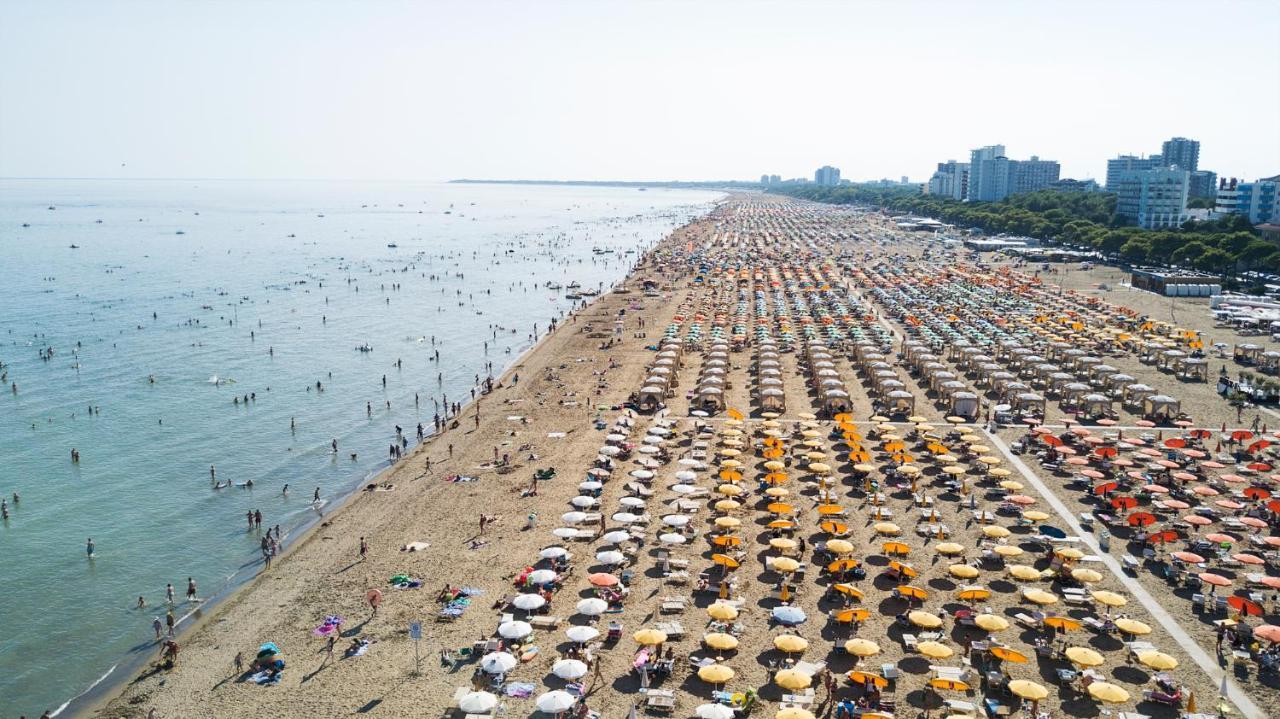 Appartamenti Lucerna Lignano Sabbiadoro Eksteriør bilde