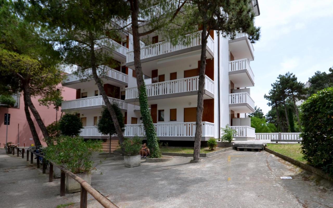 Appartamenti Lucerna Lignano Sabbiadoro Eksteriør bilde